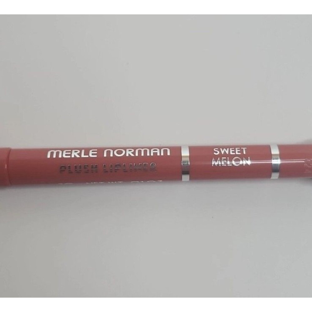 Merle Norman Plush Lip Liner SWEET MELON New